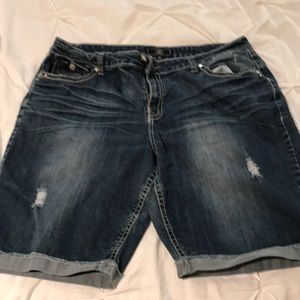 Cato 22W Shorts